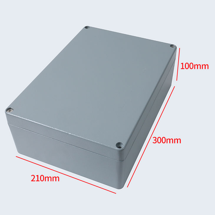 Dlaczego warto wybrać skrzynkę zasilającą do monitorowania zewnętrznego?